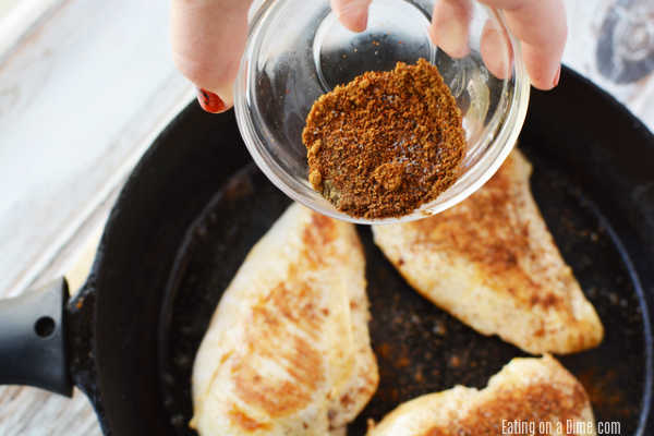 Tex Mex Chicken Skillet Recipe is so easy to make and has tons of southwestern flavor.  Enjoy with rice for a quick meal in 20 minutes your family will love.