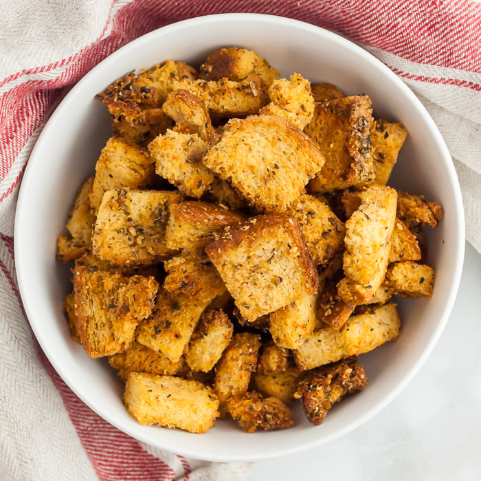 Learn how to make homemade croutons in minutes. These are so easy and much tastier than anything store bought! Give this homemade croutons recipe a try.