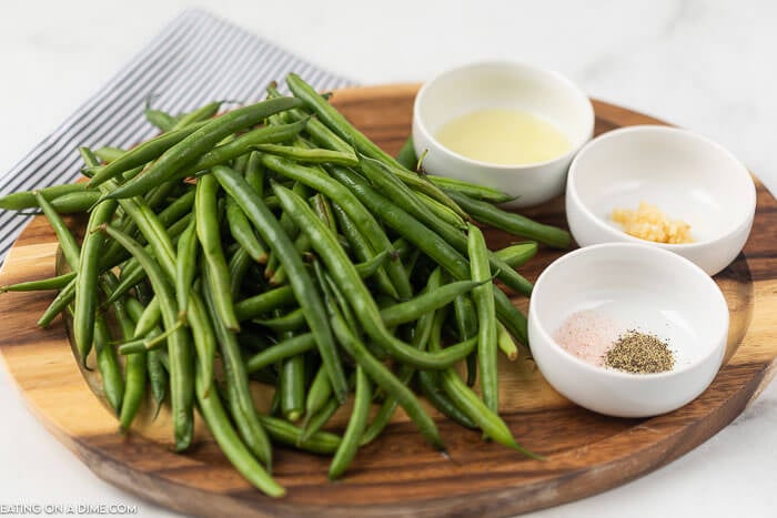Ingredients needed - green beans, olive oil, garlic, salt and pepper