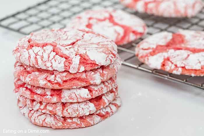 If you are looking for a delicious yet easy cookie recipe, try Strawberry Cookies! You only need 4 ingredients for these fluffy cookies.