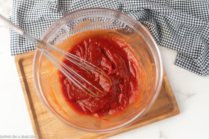 Homemade ketchup is so quick and easy to make. The ingredient list is simple and you won't find any hard to pronounce words here. 