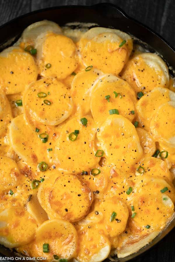 Overview of Easy Scalloped Potatoes in a Skillet