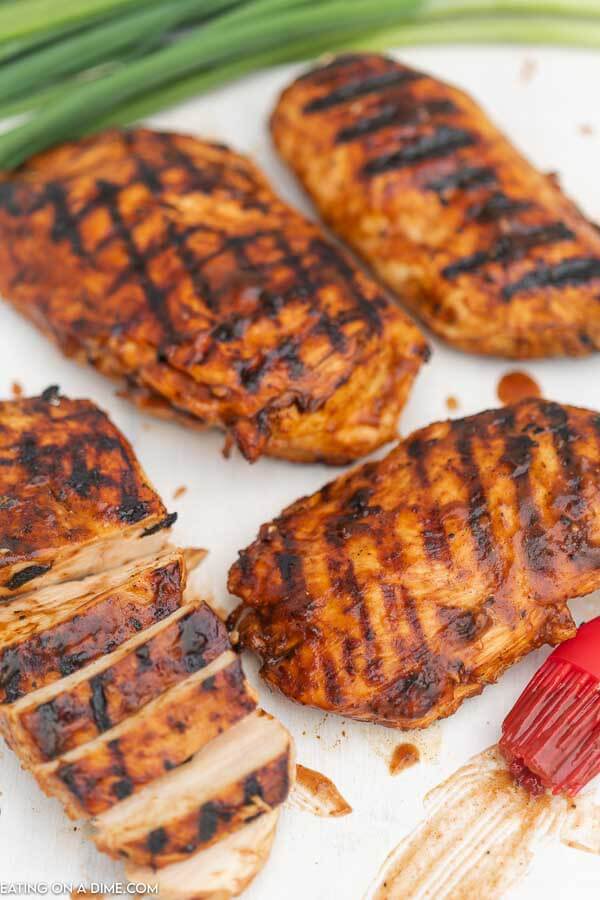 We have the best bbq chicken recipe and you only need 2 ingredients. Fire up those grills and get ready for a delicious dinner in minutes!