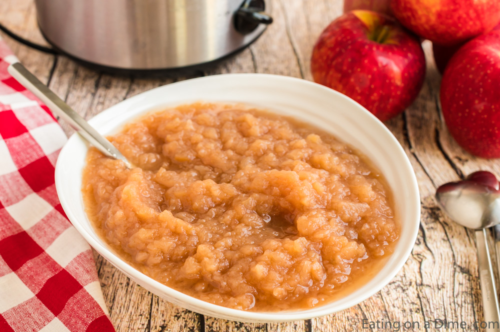 Try this easy crockpot applesauce recipe. Not only is it sugar free, its also ridiculously easy to make! Enjoy as a side dish or afternoon snack!