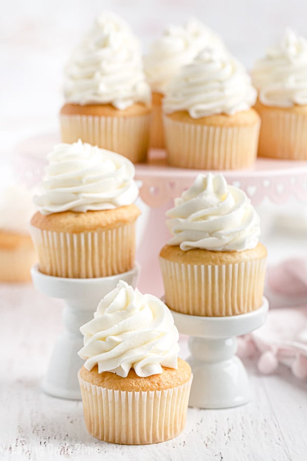 How To Make Vanilla Buttercream Frosting Eating On A Dime