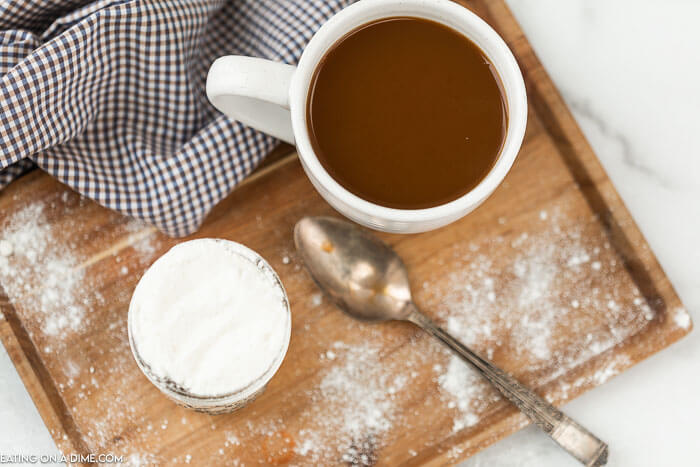 Make delicious homemade powdered coffee creamer with only 3 ingredients at home. Take coffee to the next level with this delicious recipe.