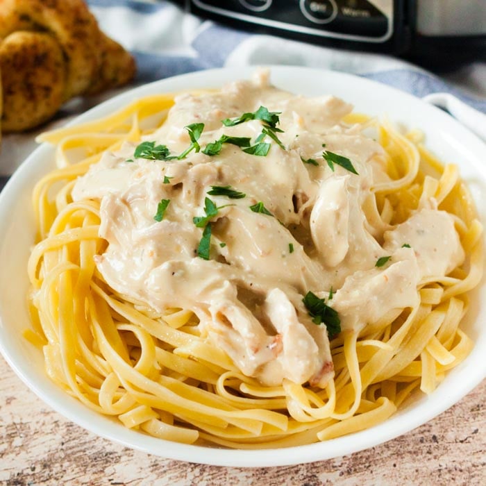 Chicken Alfredo on a plate