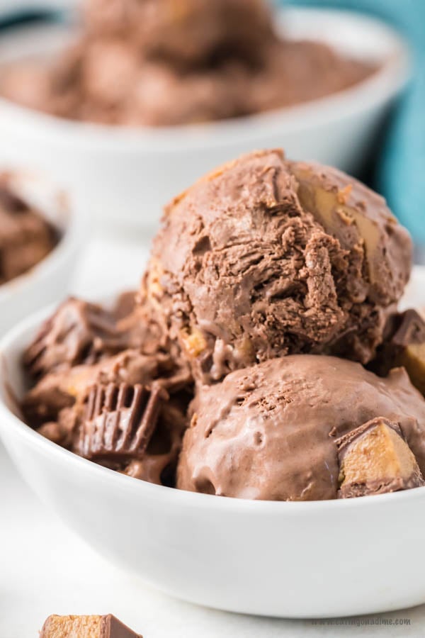 This Reese's Peanut Butter Ice Cream Recipe is delicious and easy to make! Since it is a no churn ice cream recipe anyone can make it!