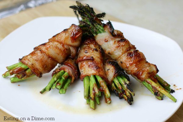 Bacon Wrapped Asparagus on a plate