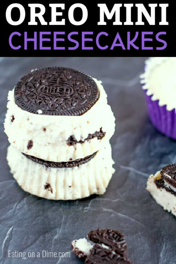 This mini oreo cheesecake recipe is one of the easiest dessert recipes around! Who can resist oreos and cheesecake all rolled into one portable dessert? 