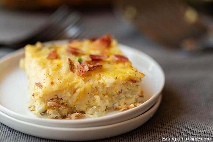 I'm always looking for easy breakfast ideas and this bacon egg and cheese casserole is just that! This simple casserole is tasty and frugal. 