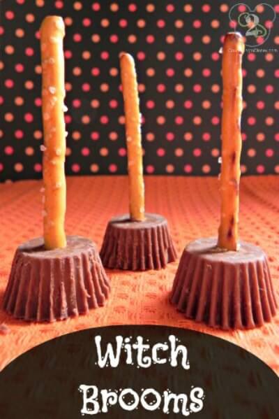 You have to try one of these easy halloween desserts for kids this year. I know your kids and even adults will love one of these fun Halloween desserts that are perfect for parties. These easy simple desserts are great for schools and kids can make these desserts too. Some even include Oreos! #eatingonadime #halloweendesserts #dessertrecipes