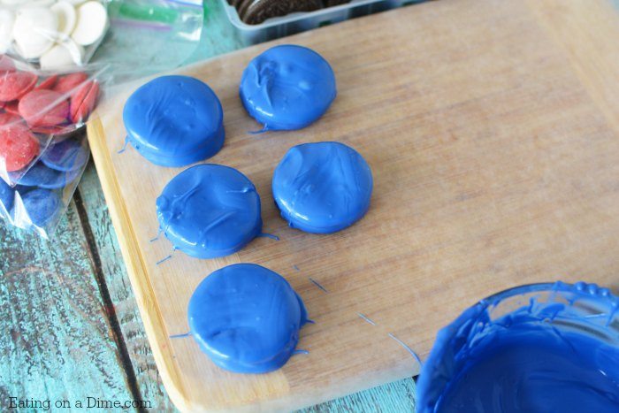 Blue chocolate covered oreos
