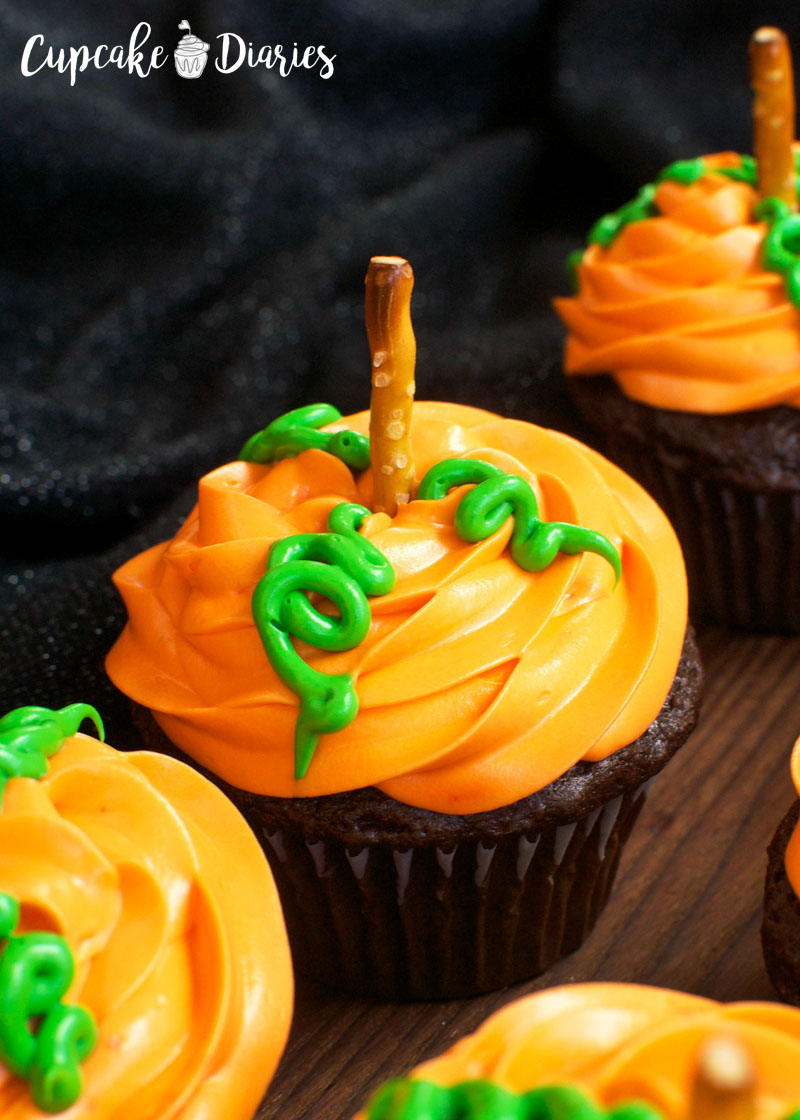 Easy Halloween Cupcakes Ideas - 25 Easy Ideas to try