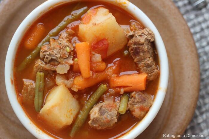 Quick & Easy Crock pot Beef Stew Recipe - A Simple beef stew recipe that is packed with flavor. Try this easy beef stew crock pot recipe. 
