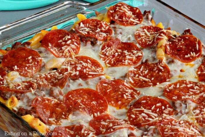Try this Gluten Free Pepperoni Pizza Casserole Recipe. This gluten free pizza casserole is easy to make and packed with tons of pizza flavor.