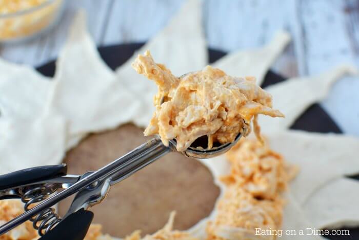 Make this easy Buffalo Chicken Crescent Ring Recipe. It's the perfect appetizer and everyone will love this easy buffalo chicken. Try Crescent ring recipes.