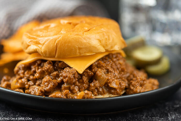 picture of sloppy joes served on a bun.