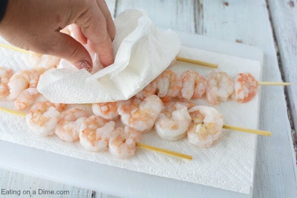 Garlic Parmesan grilled shrimp recipe is so tasty! Once you learn how to grill shrimp, it's very easy. Try Grilled shrimp recipe with butter and garlic! 