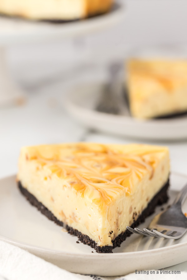 Easy Caramel cheesecake with oreo crust has all your favorite desserts combined into one! Cheesecake plus oreo and caramel. This is decadent!