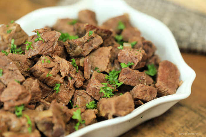 Dinner is a breeze when you make this easy Crock Pot Steak Bites Recipe.Â The entire family will loveÂ ketoÂ steak bites. Each bite is tender and delicious! 