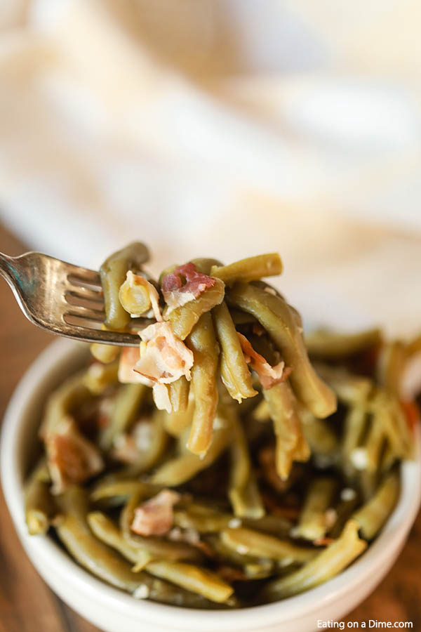 You can enjoy Instant Pot Green Beans and Bacon Recipe that taste like they have been slow cooked all day. Enjoy this flavor packed side dish in minutes. 