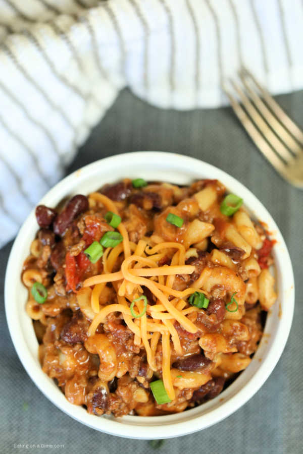 Crock Pot Chili Mac and Cheese Recipe is the best of both worlds. Everything you love about chili and mac and cheese combine for a tasty meal that is easy.