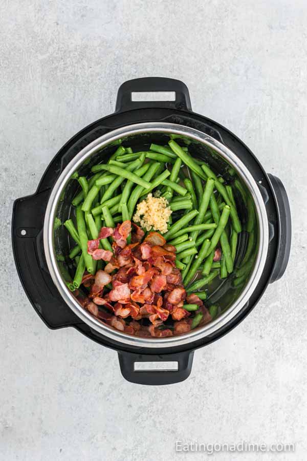 Green beans and bacon in the instant pot