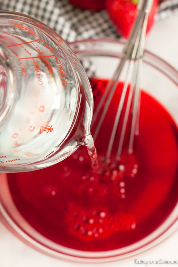 Mixing Jello Mix with water and boiling water