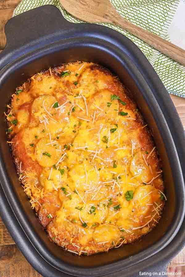 Slow Cooker Scalloped Potatoes recipe - crock pot cheesy ...