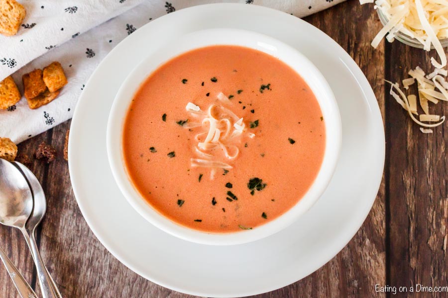 Bowl of creamy tomato soup. 