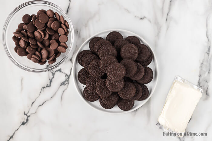 Ingredients to make these easy Oreo Truffles 