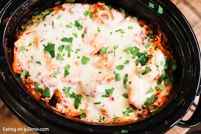 Slow Cooker Sausage Lasagna is a one pot dinner layered with meat, cheese, pasta and the best tomato sauce. Crockpot lasagna with broken noodles is so easy! 