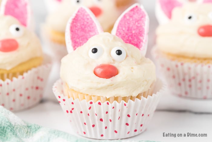 25. Easter Bunny Cupcakes