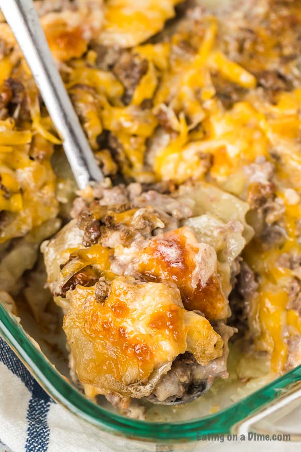Hamburger Potato Casserole Recipe has everything you need for a great meal. Lots of creamy potatoes and hearty beef make this a hit. 