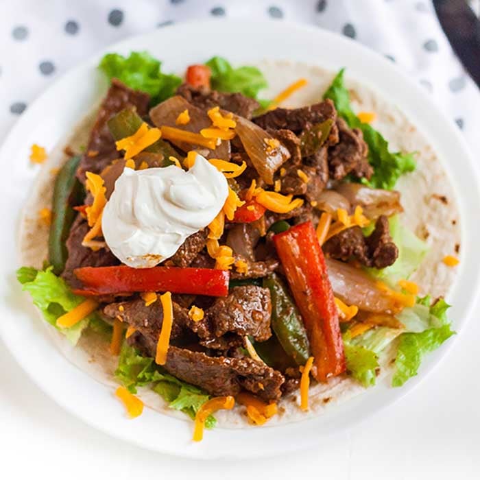 Instant pot steak fajitas recipe comes together with only 5 ingredients for a great dinner. Enjoy fajitas any night of the week thanks to the instant pot.