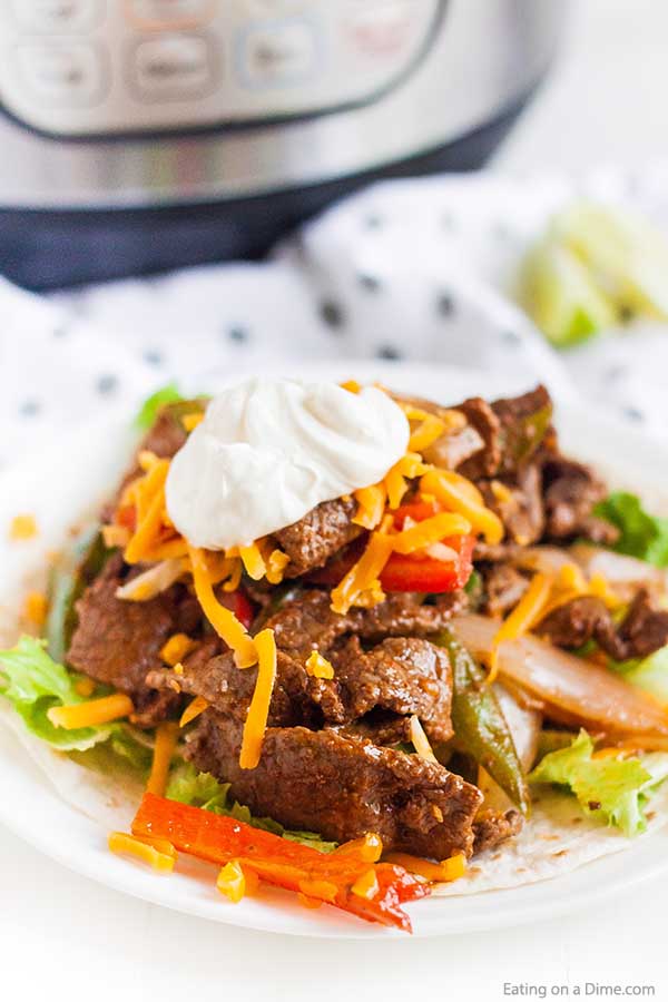 Instant pot steak fajitas recipe comes together with only 5 ingredients for a great dinner. Enjoy fajitas any night of the week thanks to the instant pot.