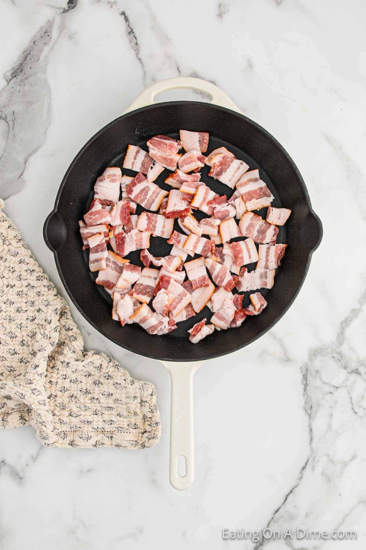 Cooking bacon in a cast iron skillet