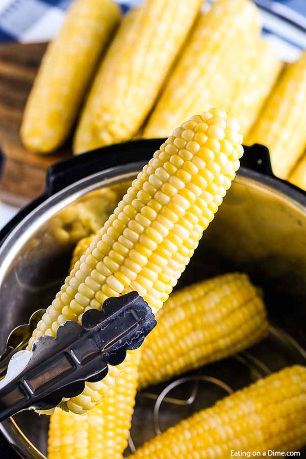 Instant pot corn on the cob is a delicious and easy side dish. Ready in just 2 minutes and always a hit, pressure cooker corn on the cob is also budget friendly. Instant pot corn on the cob fresh with butter is best. #eatingonadime #instantpotcornonthecob