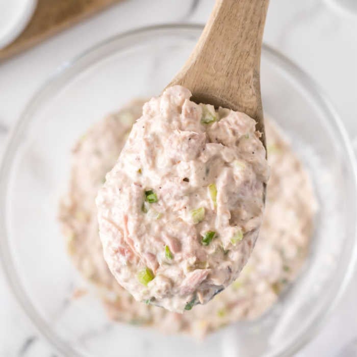 Delicious meals like this Keto Tuna Salad Recipe really make it so easy to stay on a keto diet. Keto tuna salad low carb recipe is perfect for a quick meal. Keto tuna salad lunch ideas are budget friendly and so tasty! Try keto tuna salad recipes low carb. #eatingonadime #ketotunasaladrecipe