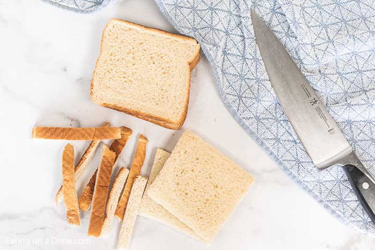 These peanut butter and jelly sushi rolls are perfect or an after school snack or even a fun lunch idea. Kids and adults love them!