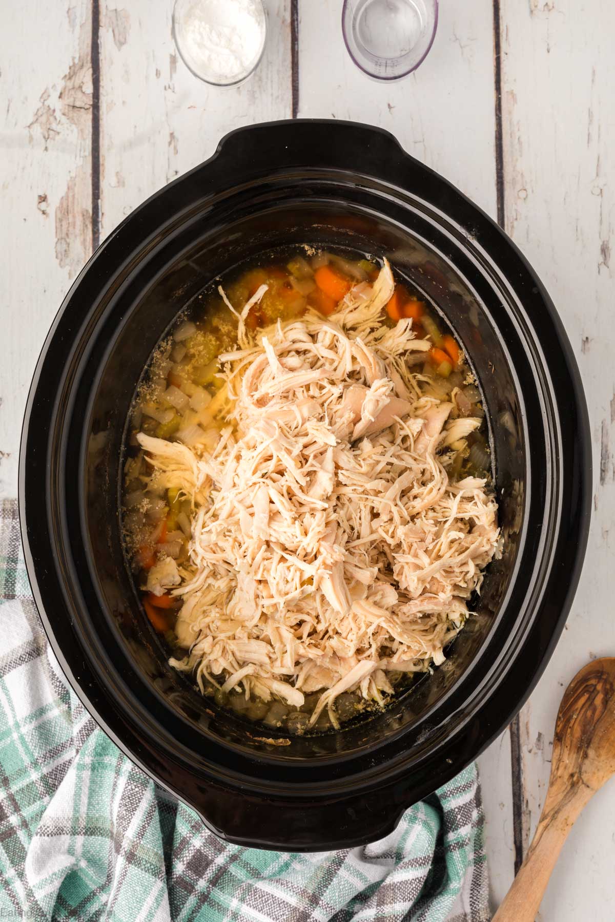 Placing shredded chicken back in the slow cooker