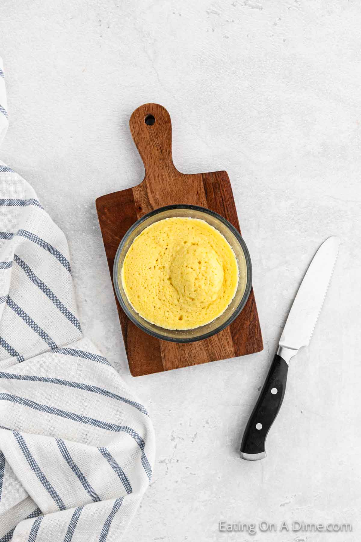 Baked bread in a bowl