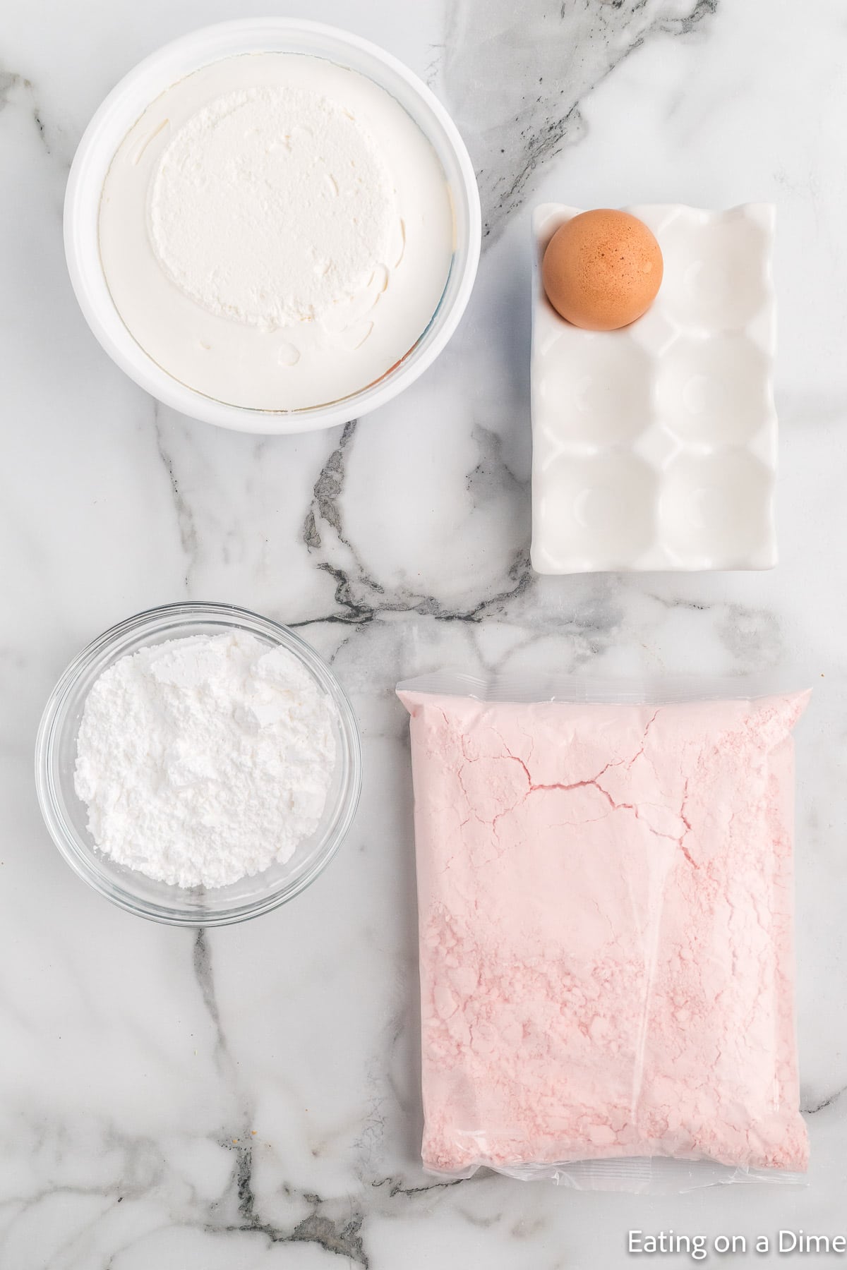 Strawberry Cookies ingredients - strawberry cake mix, cool whip, eggs, powdered sugar