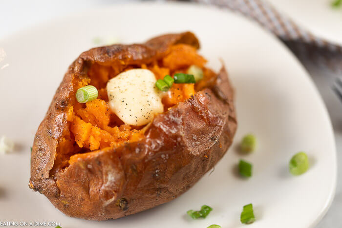 Enjoy this delicious microwave sweet potato recipe in just 5 minutes. We love microwave sweet potatoes for a quick and easy side dish option.  Learn how to cook sweet potatoes in microwave. How to make a baked sweet potato in microwave. The best simple side dish in minutes. #eatingonadime #howtomicrowaveasweetpotato #wastomake #howtomakeabakedsweetpotato #howtomicrowaveasweetpotato #howtobakeasweetpotatoinmicrowave