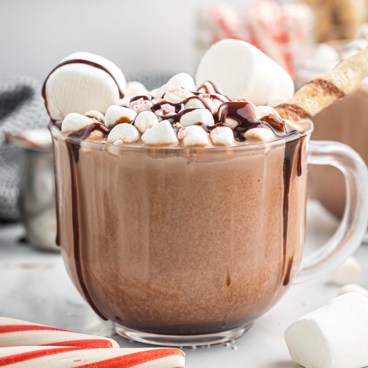 Crockpot Hot Chocolate {Easy, Creamy Recipe} –