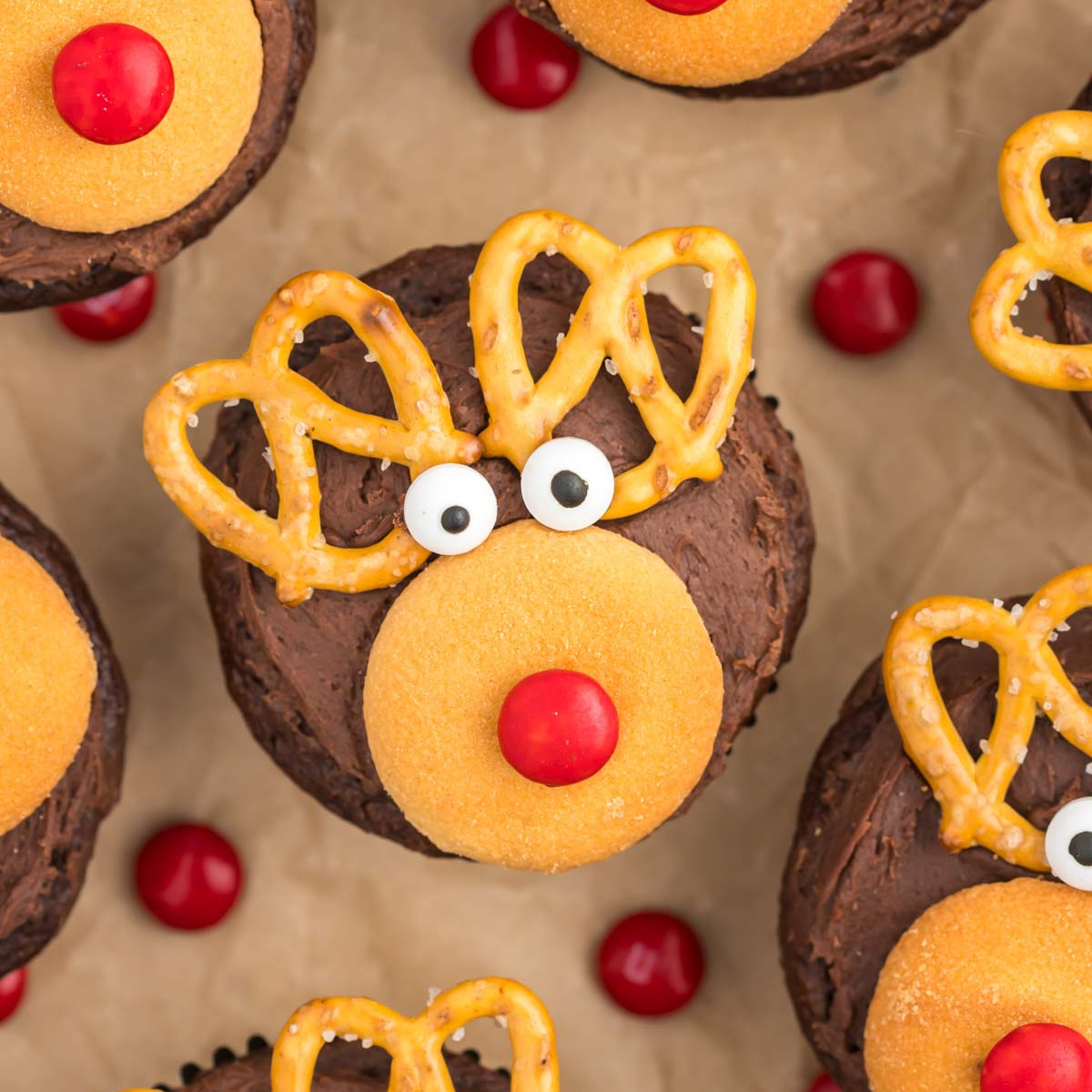 https://www.eatingonadime.com/wp-content/uploads/2020/12/1200-x-1800-Reindeer-Cupcakes-Eating-on-a-Dime-Square.jpg