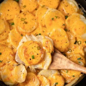 Overview of Easy Scalloped Potatoes in a Skillet