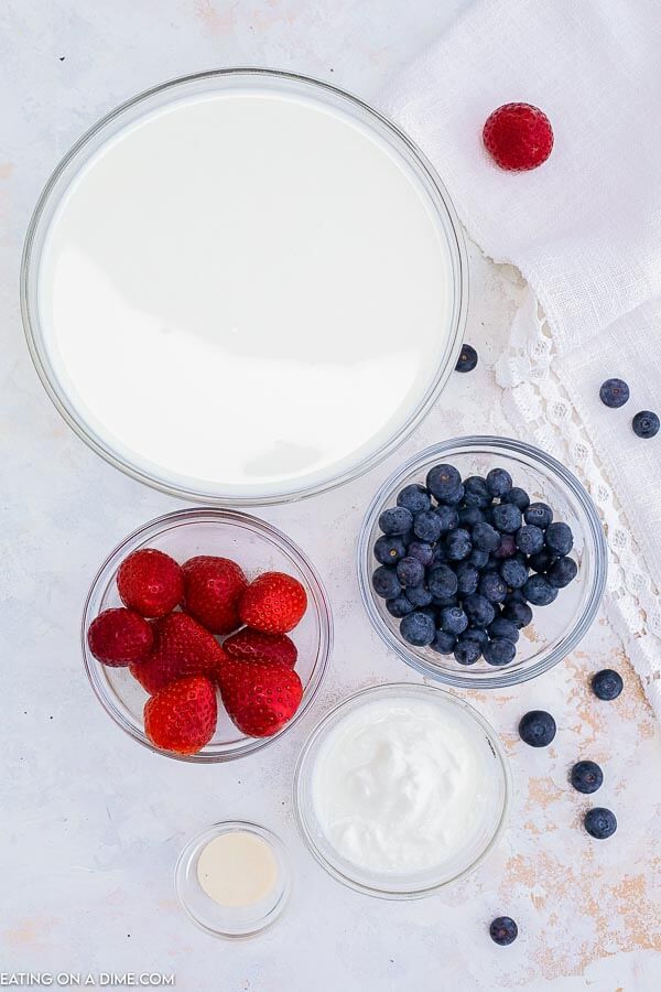 picture of ingredients- milk, gelatin, yogurt, fruit.
