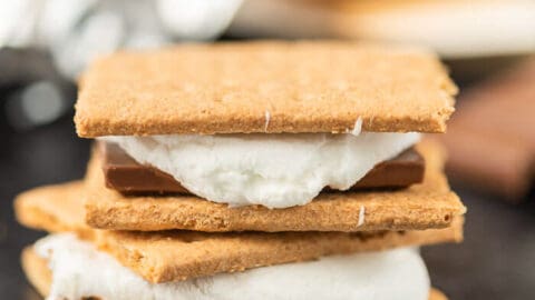 Learn how to make easy grilled smores and enjoy an ooey gooey treat when grilling.  We have all the best tips and tricks to grill smores.